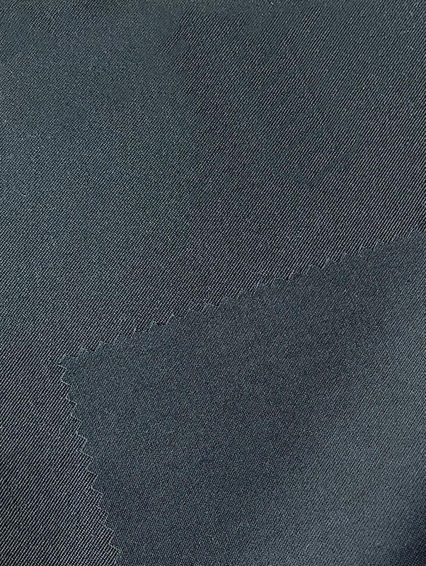 TR SUITING AH-62722 72%T+28%R มีประสิทธิภาพเหนือกว่าเส้นใยธรรมชาติและใยสังเคราะห์อื่นๆ